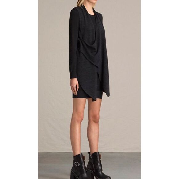 All Saints Drina V -Neck Drape
Dress Size 0 - Picture 4 of 9